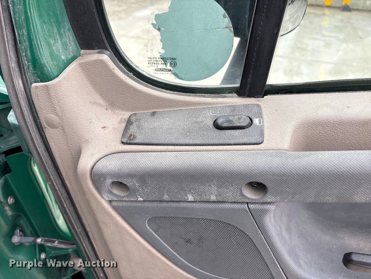 image for item FG1034 2017 Freightliner Cascadia 125 semi truck