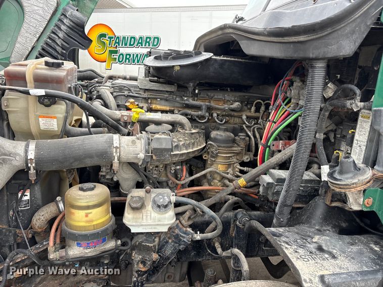 image for item FG1034 2017 Freightliner Cascadia 125 semi truck