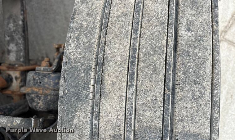 image for item FG1034 2017 Freightliner Cascadia 125 semi truck