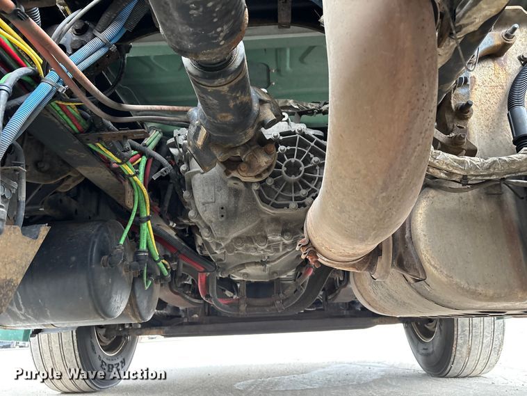 image for item FG1035 2017 Freightliner Cascadia 125 semi truck