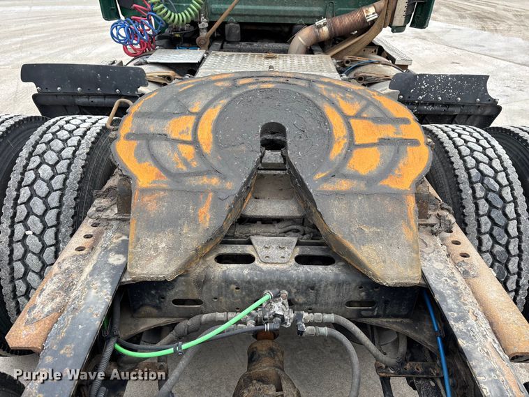 image for item FG1035 2017 Freightliner Cascadia 125 semi truck