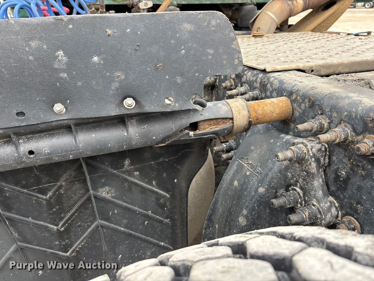 image for item FG1035 2017 Freightliner Cascadia 125 semi truck