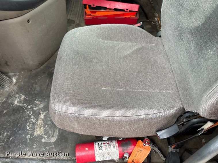 image for item FG1035 2017 Freightliner Cascadia 125 semi truck