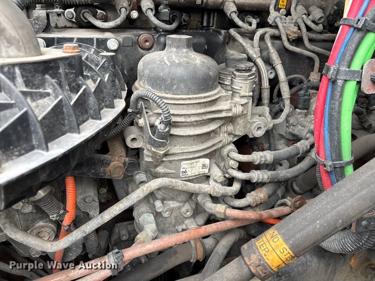 image for item FG1035 2017 Freightliner Cascadia 125 semi truck