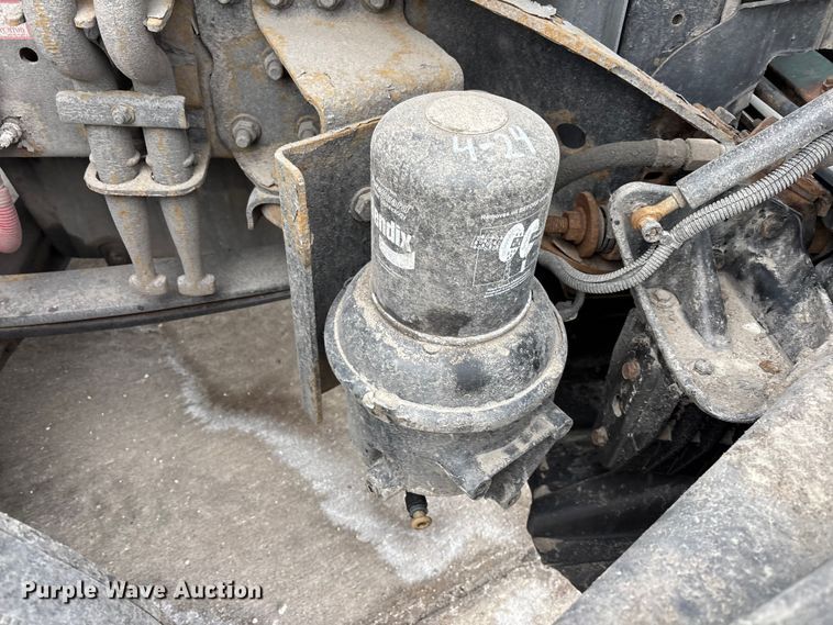 image for item FG1035 2017 Freightliner Cascadia 125 semi truck