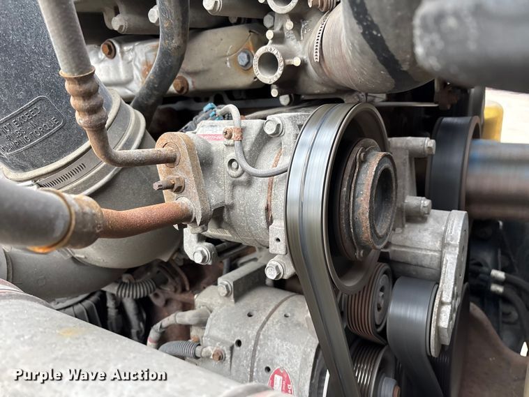 image for item FG1035 2017 Freightliner Cascadia 125 semi truck