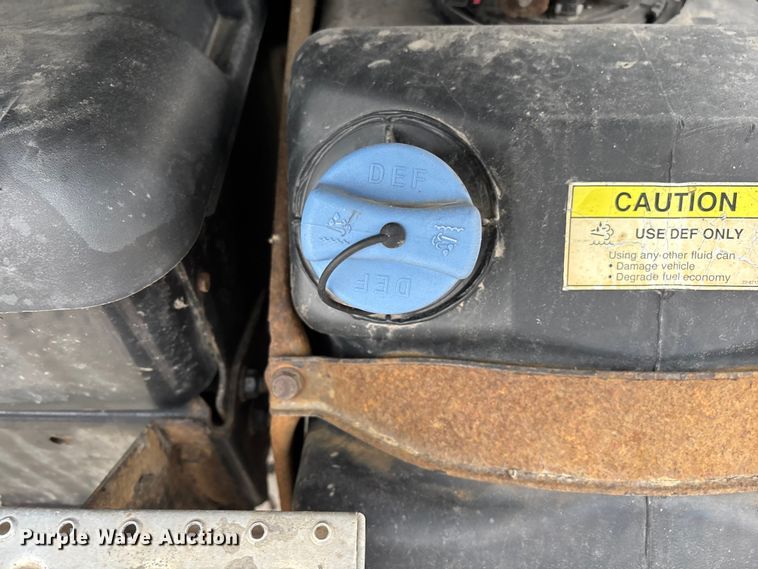 image for item FG1035 2017 Freightliner Cascadia 125 semi truck