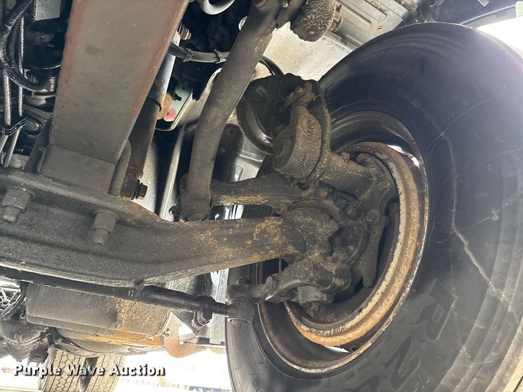 image for item FG1037 2017 Freightliner Cascadia 125 semi truck