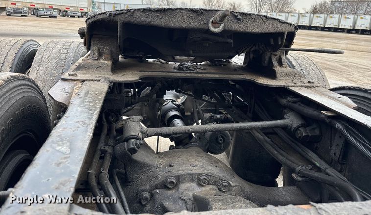 image for item FG1037 2017 Freightliner Cascadia 125 semi truck