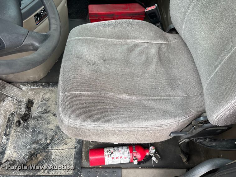 image for item FG1037 2017 Freightliner Cascadia 125 semi truck