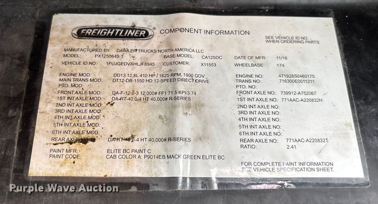 image for item FG1037 2017 Freightliner Cascadia 125 semi truck