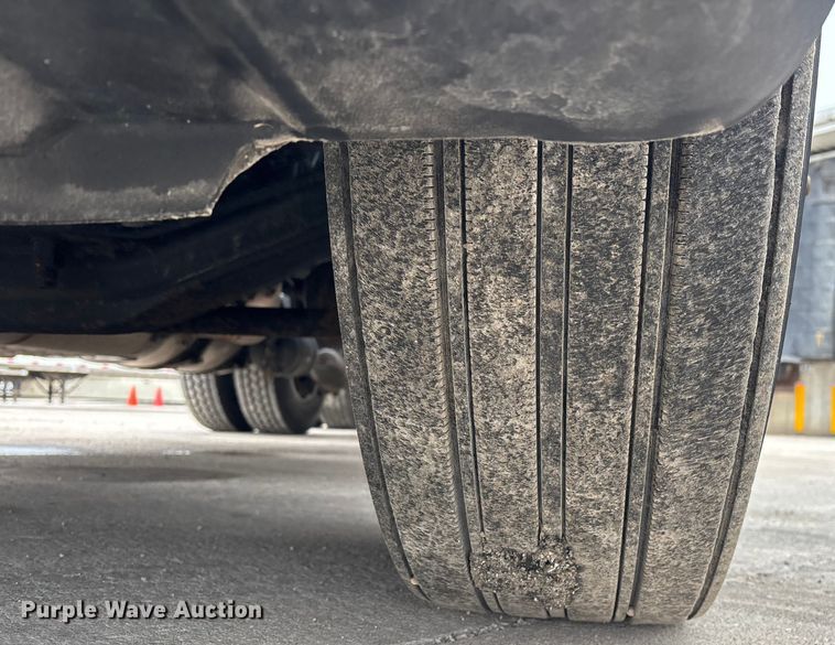 image for item FG1038 2017 Freightliner Cascadia 125 semi truck