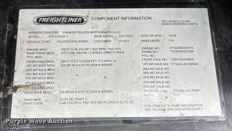 image for item FG1038 2017 Freightliner Cascadia 125 semi truck