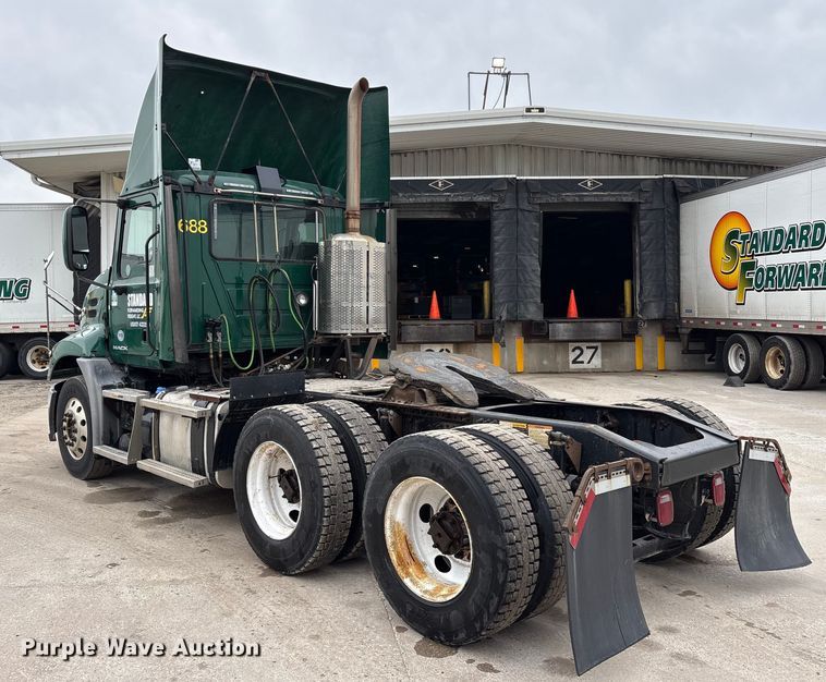 image for item FG1039 2016 Mack CXU613 semi truck