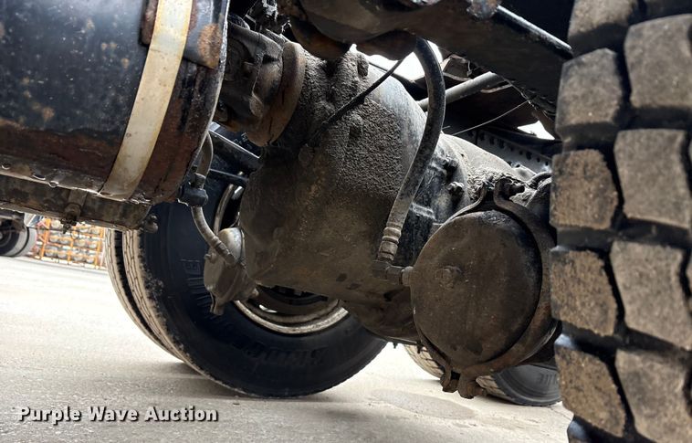 image for item FG1039 2016 Mack CXU613 semi truck