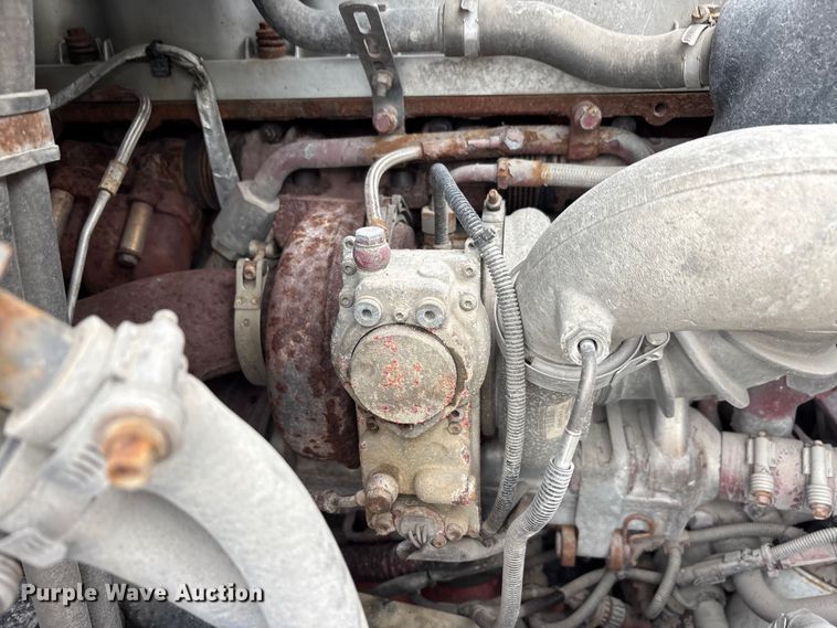 image for item FG1039 2016 Mack CXU613 semi truck