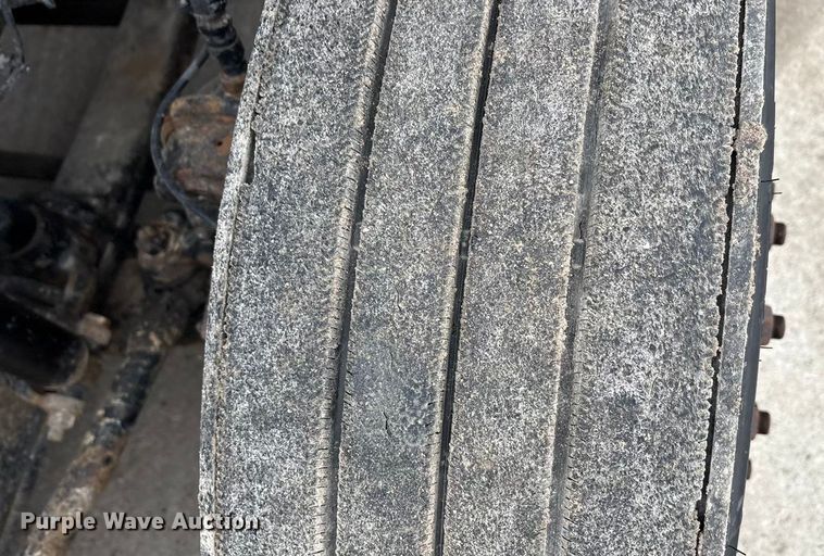 image for item FG1039 2016 Mack CXU613 semi truck