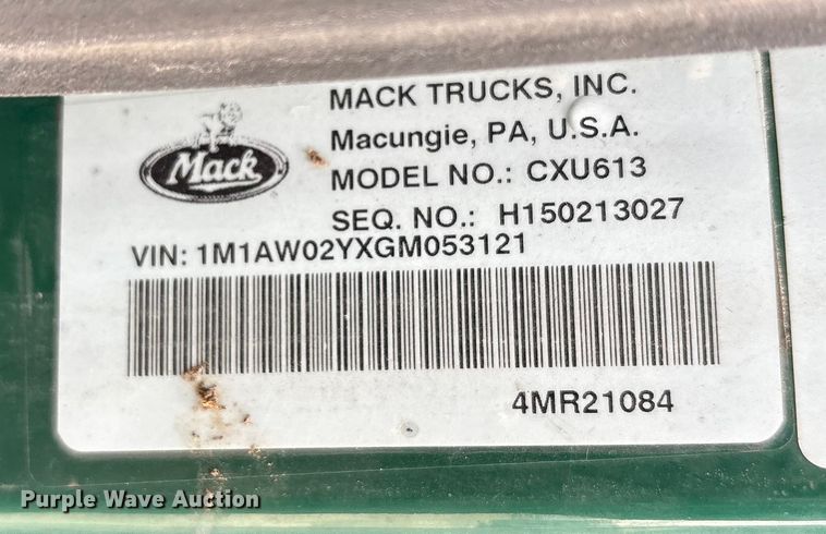image for item FG1039 2016 Mack CXU613 semi truck