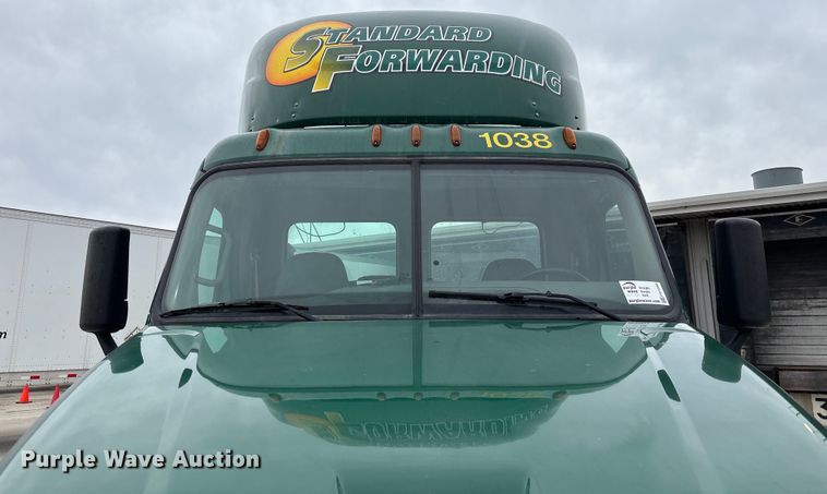 image for item FG1040 2017 Freightliner Cascadia 125 semi truck