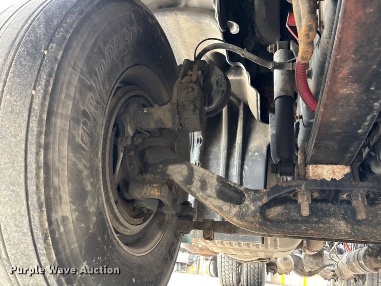 image for item FG1040 2017 Freightliner Cascadia 125 semi truck