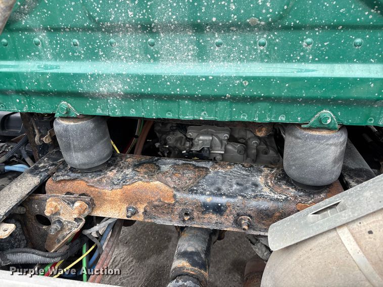 image for item FG1040 2017 Freightliner Cascadia 125 semi truck