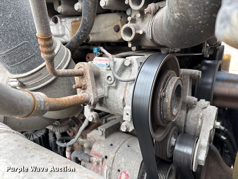 image for item FG1040 2017 Freightliner Cascadia 125 semi truck