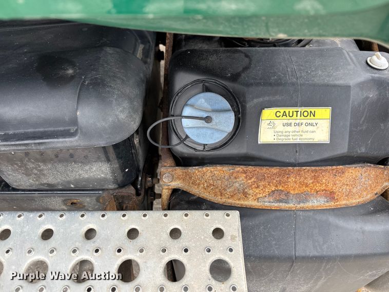 image for item FG1040 2017 Freightliner Cascadia 125 semi truck