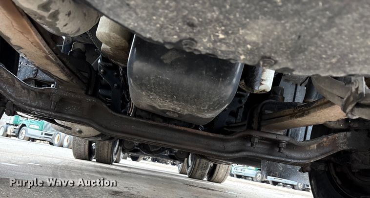 image for item FG1041 2016 Mack CXU613 semi truck