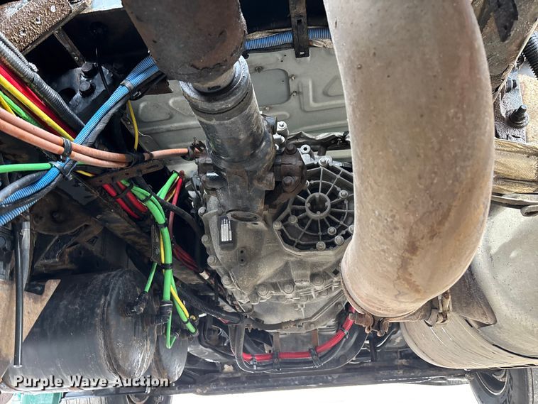 image for item FG1042 2017 Freightliner Cascadia 125 semi truck