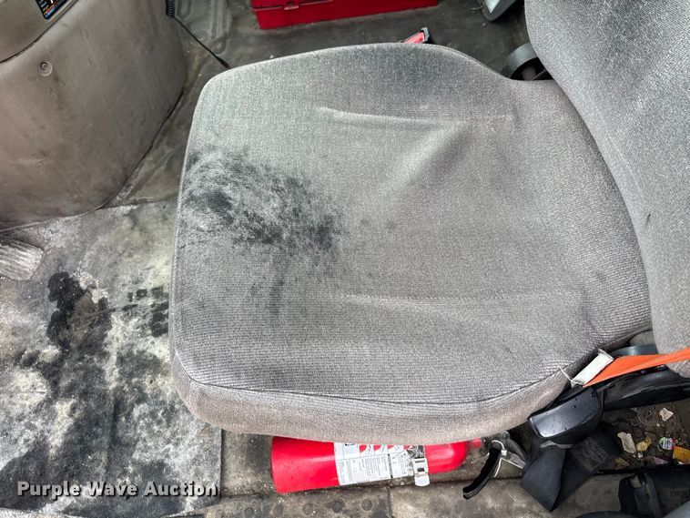 image for item FG1042 2017 Freightliner Cascadia 125 semi truck