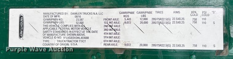 image for item FG1042 2017 Freightliner Cascadia 125 semi truck