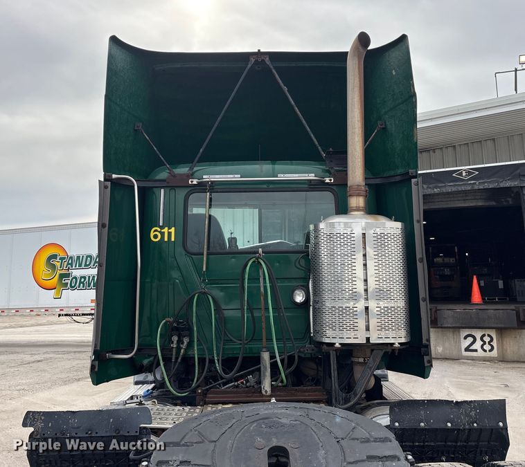 image for item FG1043 2013 Mack CXU613 semi truck