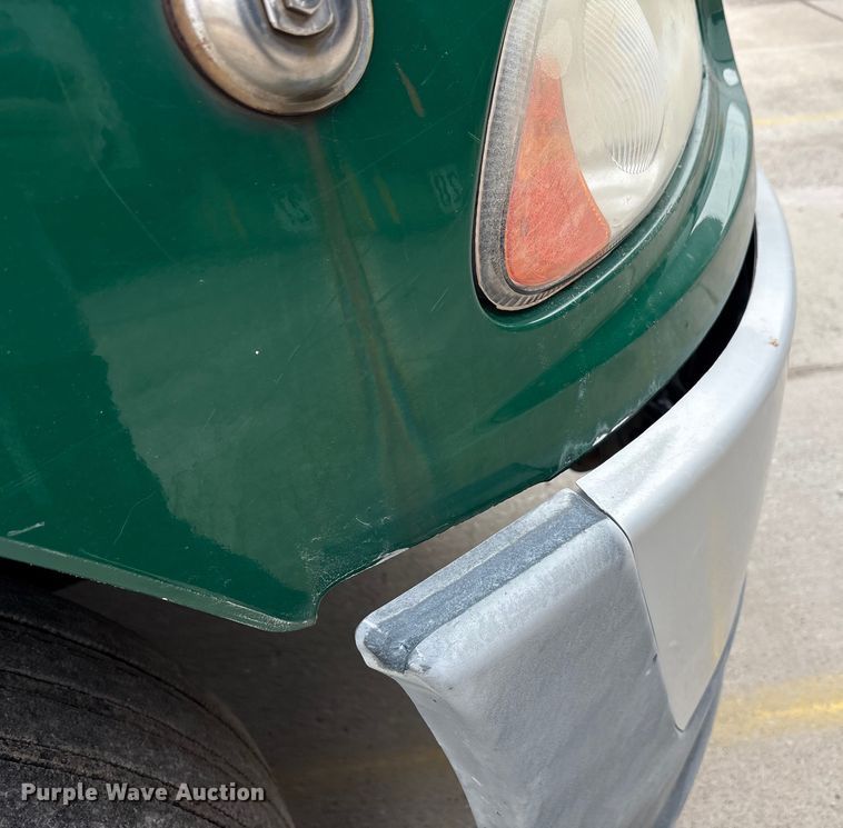 image for item FG1043 2013 Mack CXU613 semi truck