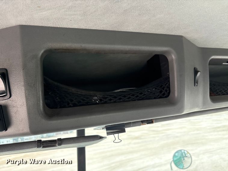 image for item FG1044 2016 Mack CXU613 semi truck