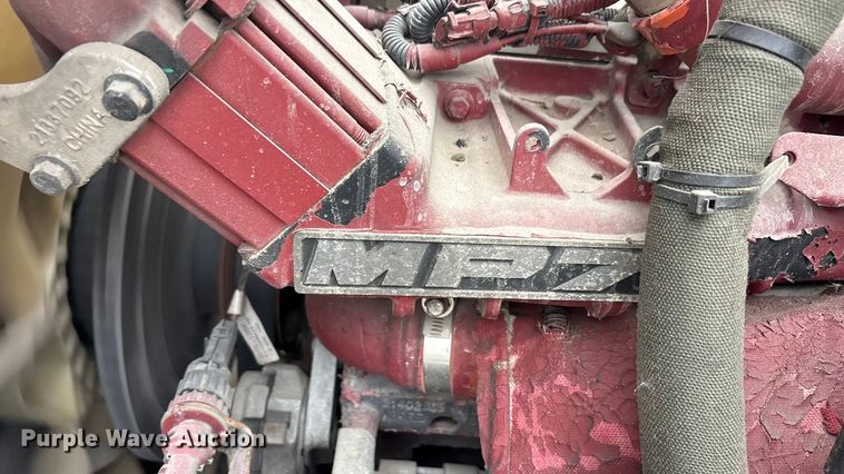 image for item FG1044 2016 Mack CXU613 semi truck