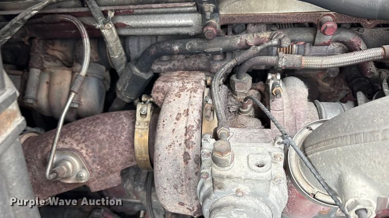 image for item FG1044 2016 Mack CXU613 semi truck