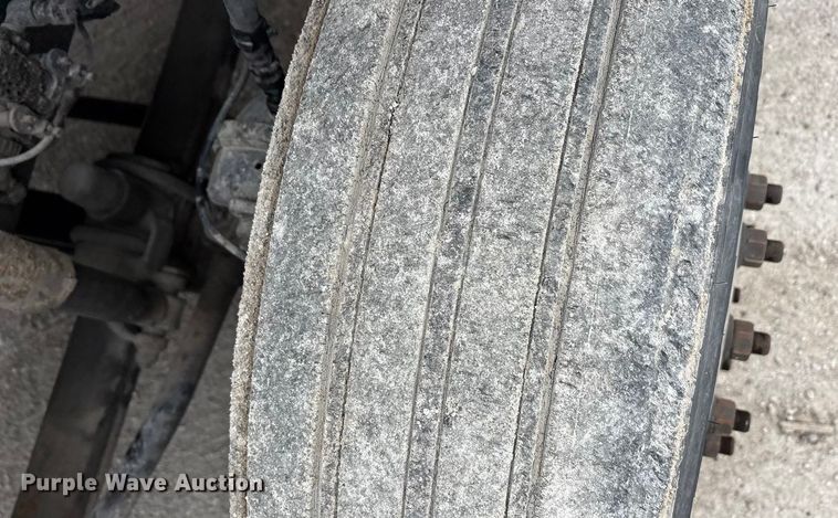 image for item FG1044 2016 Mack CXU613 semi truck