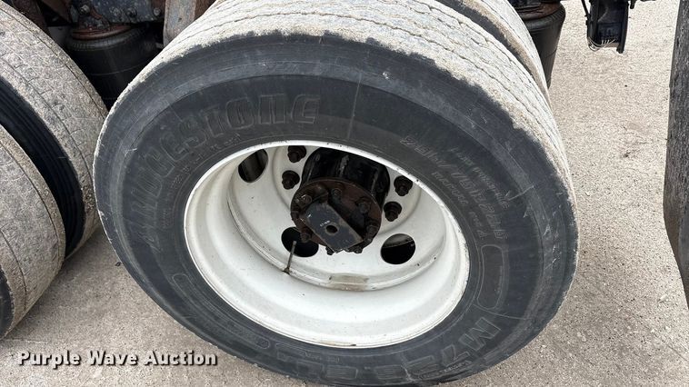 image for item FG1044 2016 Mack CXU613 semi truck