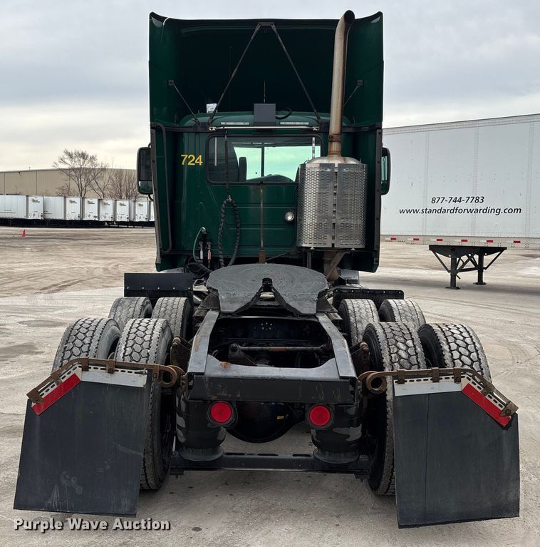 image for item FG1045 2016 Mack CXU613 semi truck