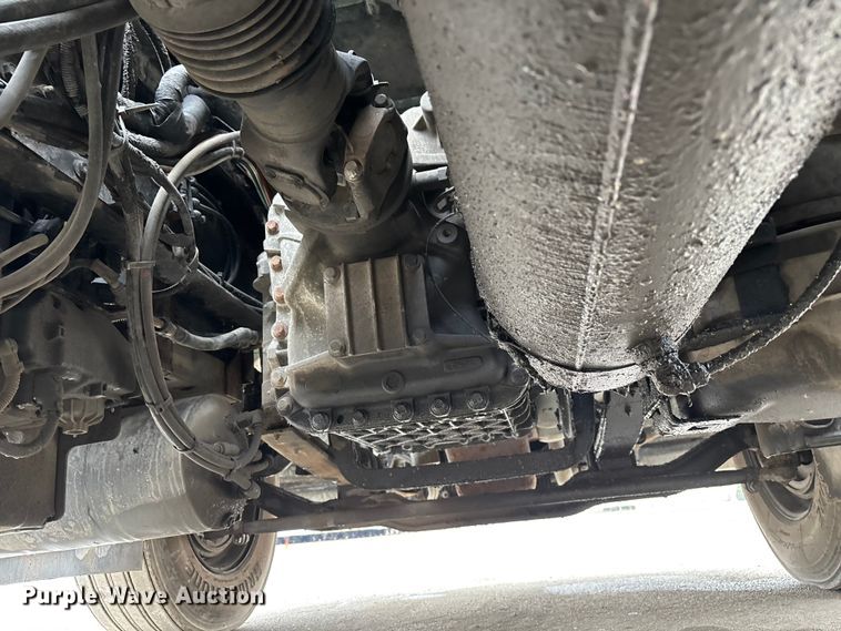 image for item FG1045 2016 Mack CXU613 semi truck