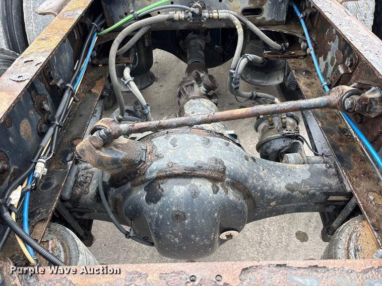 image for item FG1046 2017 Freightliner Cascadia 125 semi truck