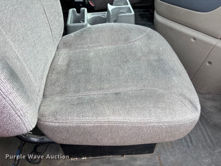 image for item FG1046 2017 Freightliner Cascadia 125 semi truck