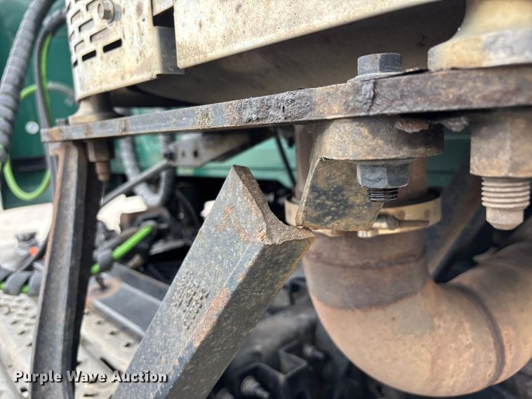 image for item FG1047 2016 Mack CXU613 semi truck