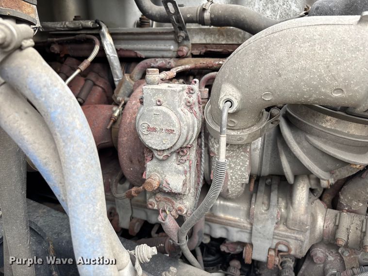 image for item FG1047 2016 Mack CXU613 semi truck