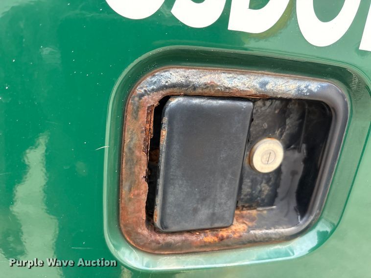 image for item FG1049 2016 Mack CXU613 semi truck