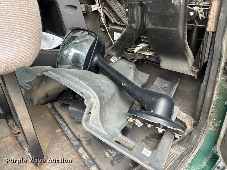 image for item FG1049 2016 Mack CXU613 semi truck