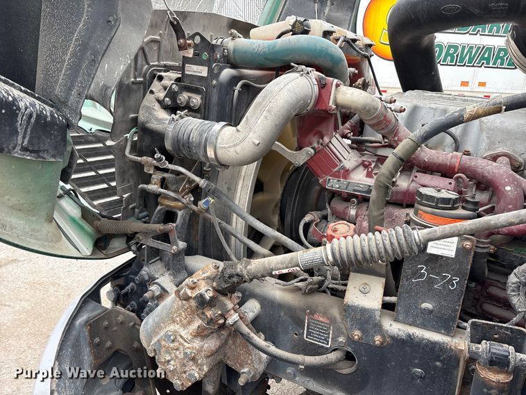 image for item FG1049 2016 Mack CXU613 semi truck