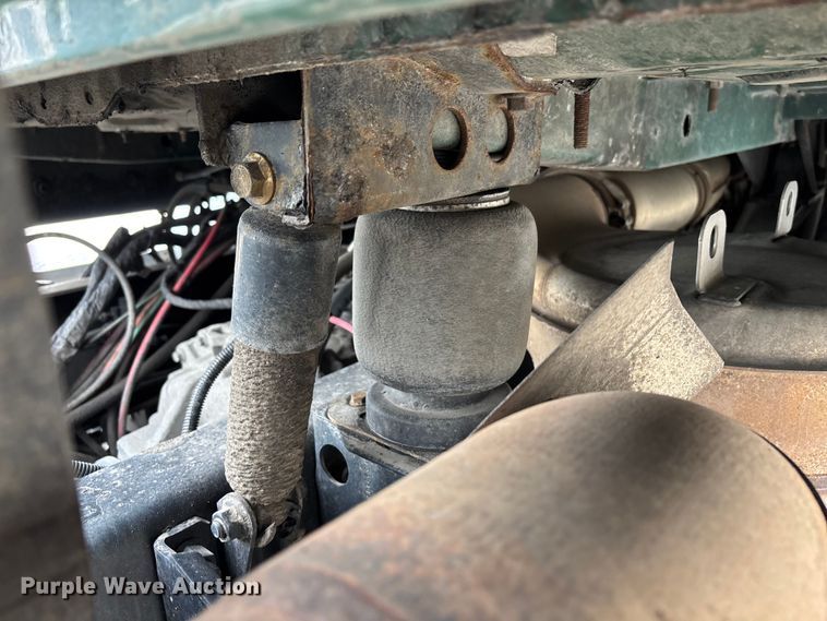 image for item FG1050 2016 Mack CXU613 semi truck