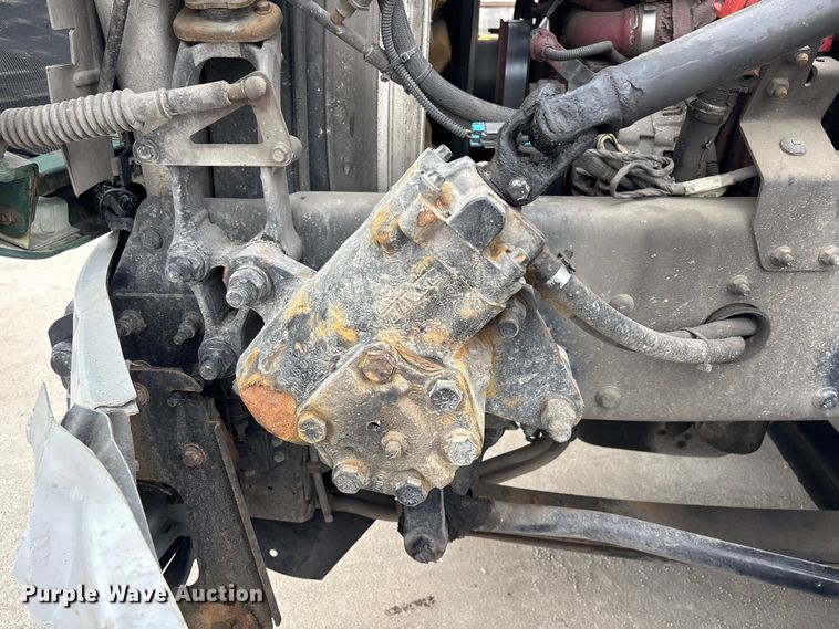 image for item FG1050 2016 Mack CXU613 semi truck