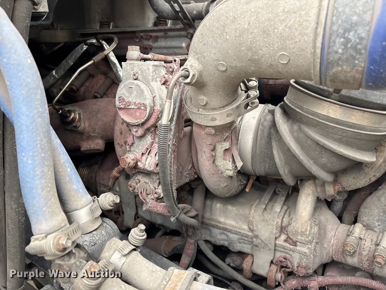 image for item FG1050 2016 Mack CXU613 semi truck